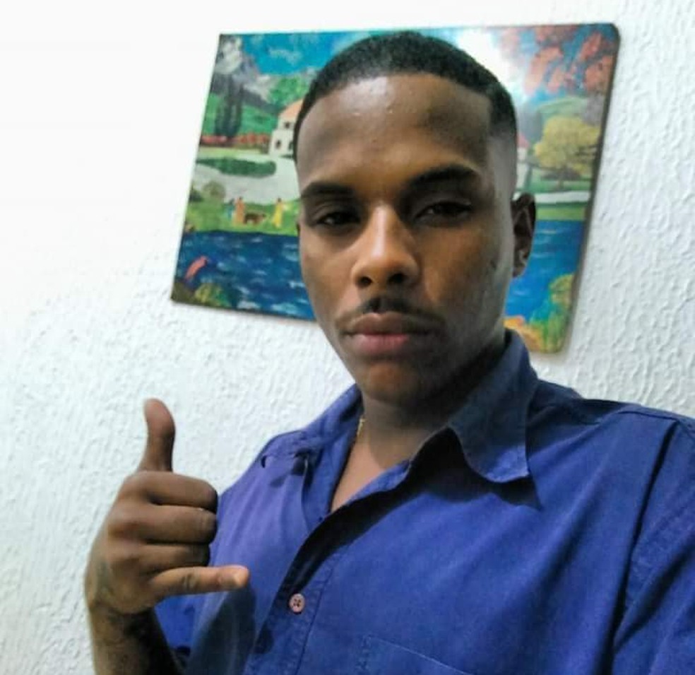 João Vitor dos Santos, de 22 anos, ficou em estado vegetativo após colisão com motorista embriagado — Foto: Arquivo Pessoal