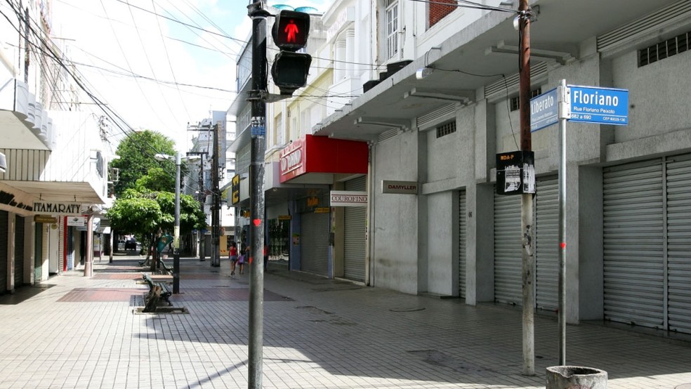 Desde o segundo semestre de 2015 o Ceará vem apresentando saldos negativos no comércio — Foto: Agência Diário