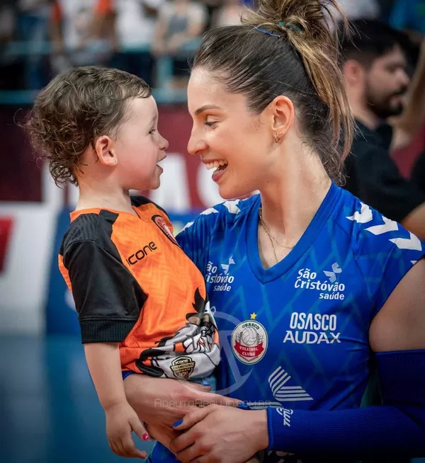 Apos Dispensas Camila Brait Se Prepara Para Enfim Realizar Sonho Olimpico Com Selecao De Volei Volei Ge