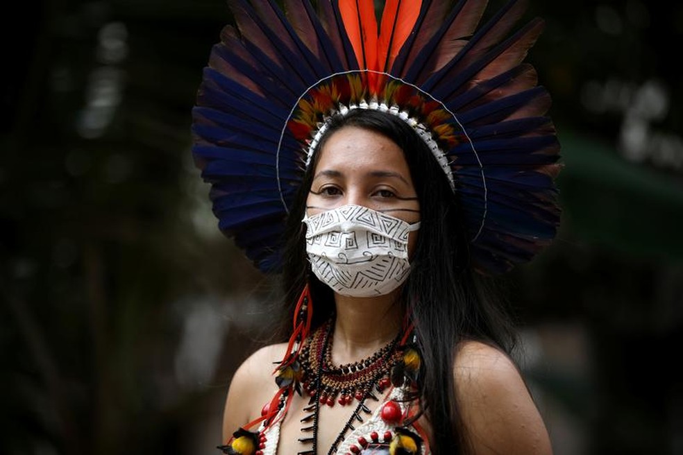 Fundação Amazônia Sustentável (FAS) desenvolveu um material informativo com objetivo de conscientizar a população indígena — Foto: Divulgação