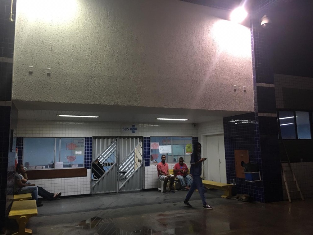Outras vítimas do acidente foram levadas para o Hospital Geral Roberto Santos — Foto: Alan Oliveira/G1