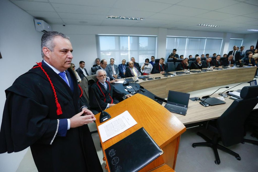 Alfredo Gaspar de Mendonça Neto entregou chefia e pediu exoneração do MP-AL — Foto: Felipe Brasil/Arquivo Pessoal 