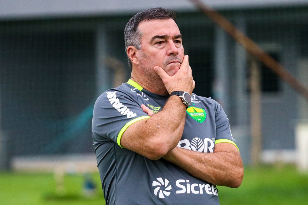 Pintado completa 30 dias no comando do Cuiab&Atilde;&iexcl; e ter&Atilde;&iexcl; m&Atilde;&ordf;s com decis&Atilde;&micro;es pela  frente | cuiab&Atilde;&iexcl; | ge