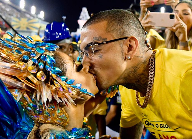 Lexa e MC Guimê trocam beijos (Foto: Fábio Cordeiro)