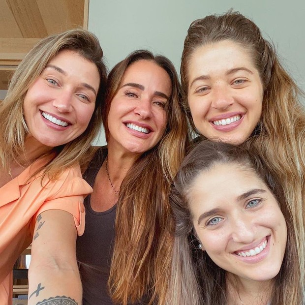 Gabriela Pugliesi, Marcella Minelli, Vera Minelli e Ornella Minelli (Foto: Reprodução/Instagram)