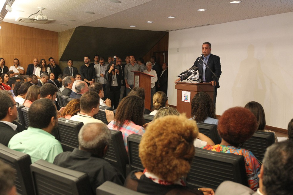 Governador informou que a Conder, pela proposta poderá ser substituída por uma superintendência.  — Foto: Paula Fróes/GOVBA