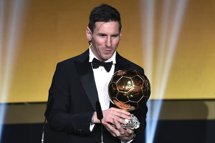 Messi Bola de Ouro (Foto: FABRICE COFFRINI / AFP)