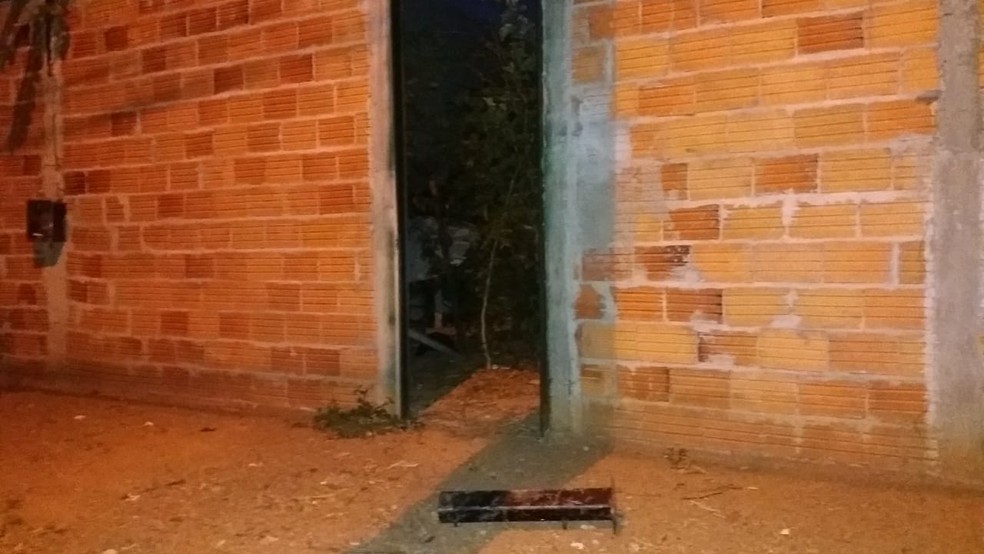 Mandados de prisão foram cumpridos em casas na região sul de Palmas (Foto: Mazim Aguiar/TV Anhanguera)