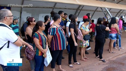 Novos ônibus da frota começam a rodar, mas população ainda reclama do serviço; confira