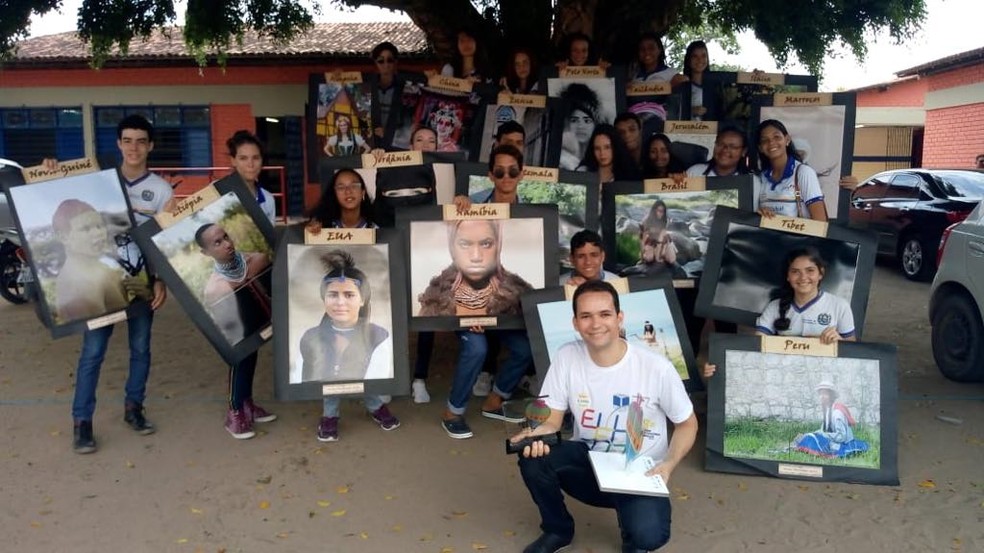 Jayse Ferreira e a turma de alunos — Foto: Arquivo Pessoal