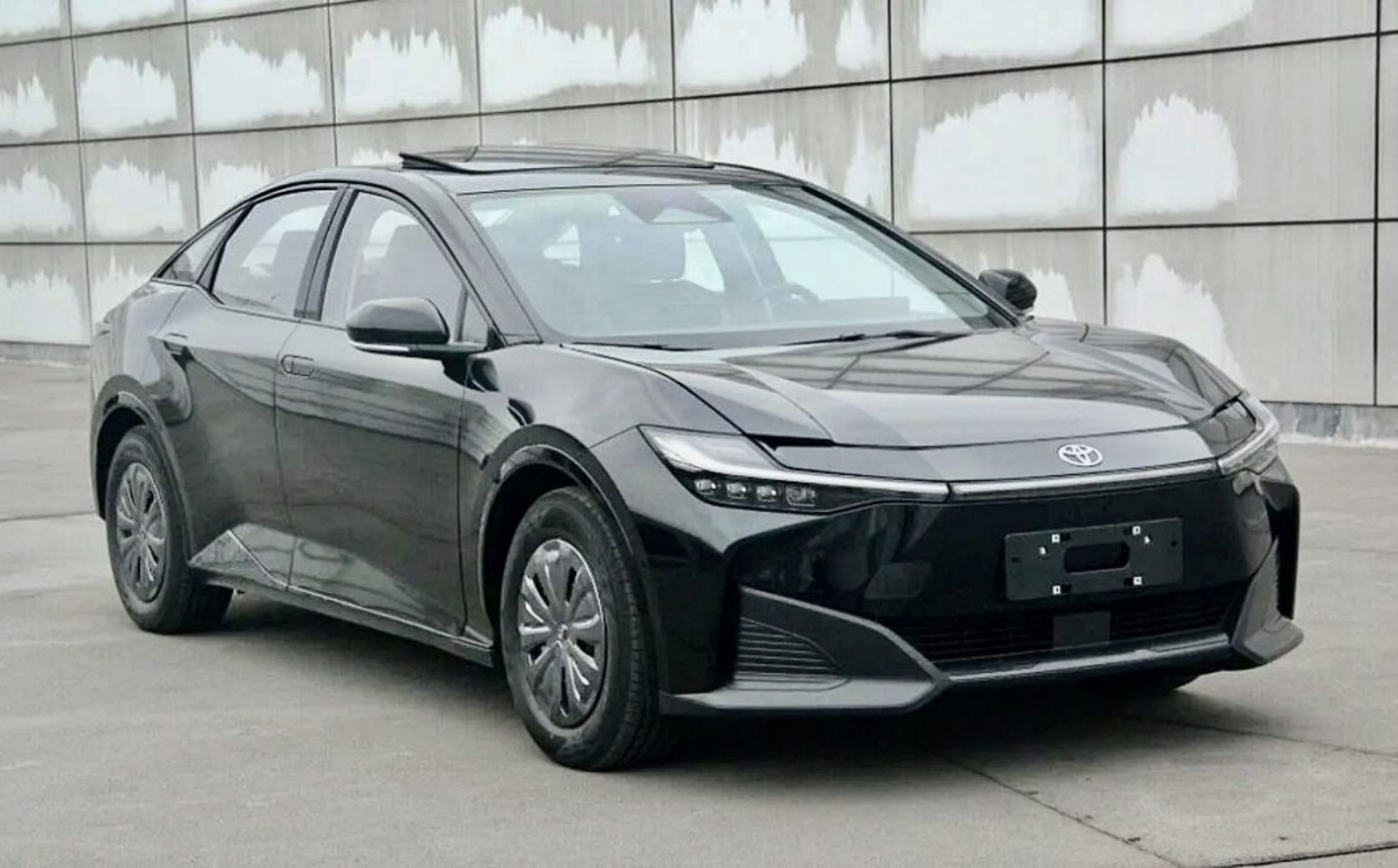 Toyota bZ3: como é o Corolla elétrico com motor de BYD que vai ser rival da Tesla