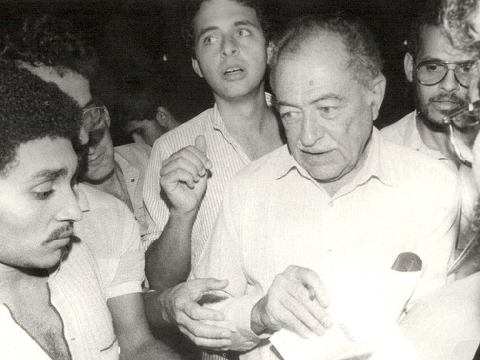 Ex-governador de Pernambuco, Miguel Arraes foi um dos grandes líderes da esquerda brasileira; ele faleceu em 2005, quando era deputado federal — Foto: Arquivo pessoal