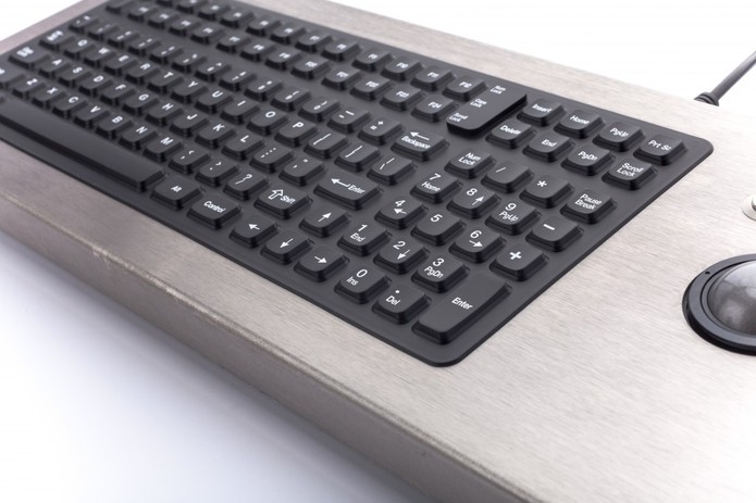 O 2000-IS-DT-Keyboard é um teclado de aço inoxidável, com uma barreira óptica isolada (Foto: Divulgação/ 2000-IS-DT-Keyboard))