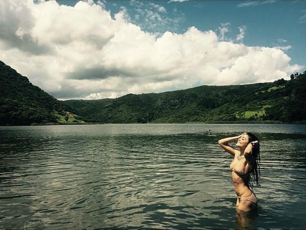 A atriz e cantora Vanessa Hudgens. (Foto: Instagram)