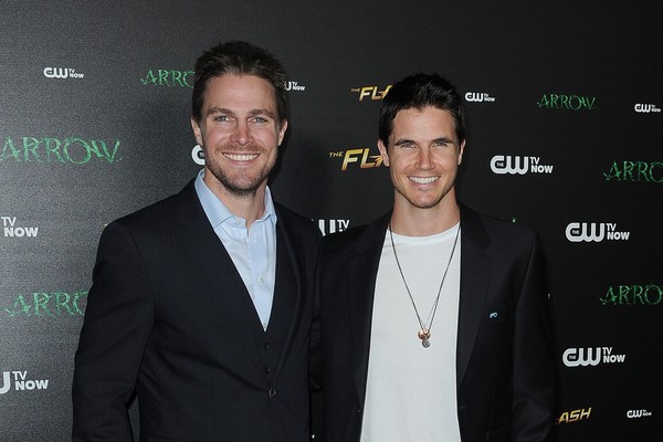 Stephen e Robbie Amell (Foto: Getty Images)