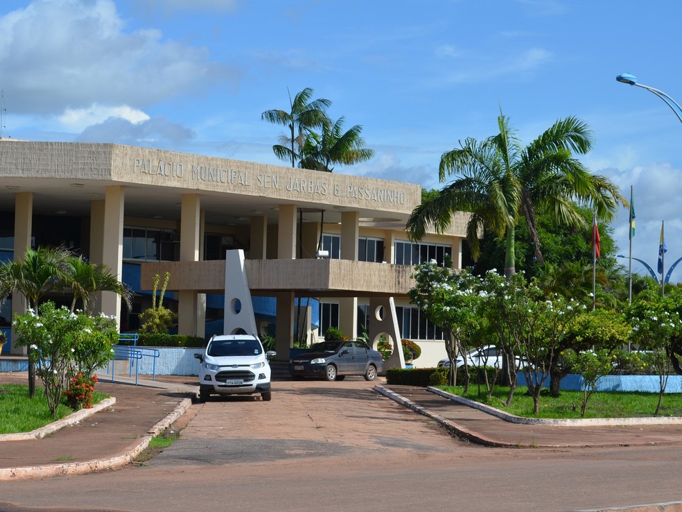 Sede da Prefeitura de Santarém, na Av. Dr. Anísio Chaves, bairro Aeroporto Velho — Foto: Adonias Silva/G1