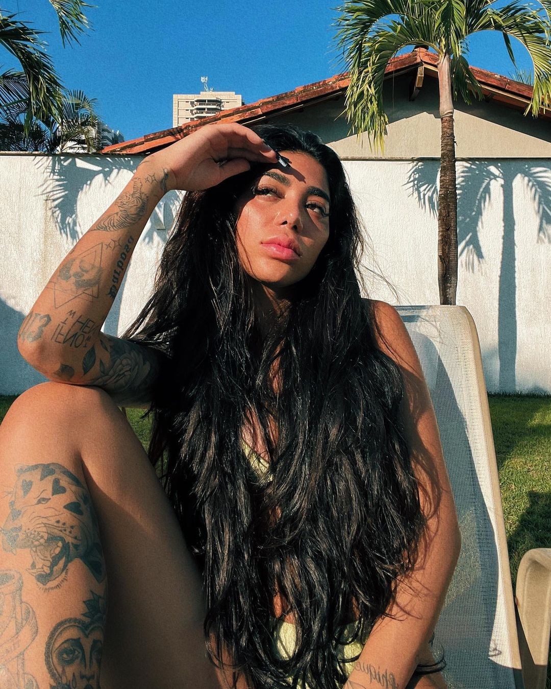 Dhiovanna Barbosa exibiu suas tatuagens (Foto: Reprodução/Instagram)