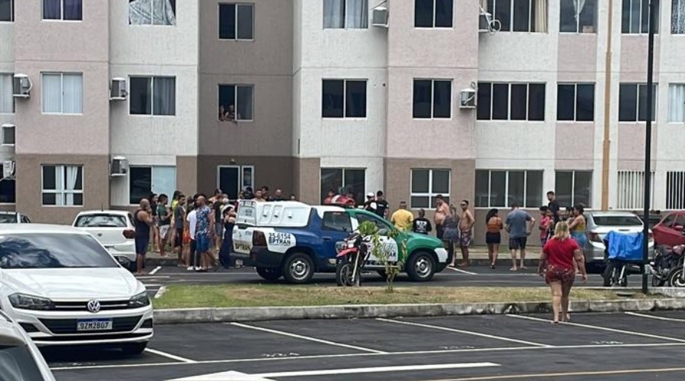 Caso aconteceu dentro de um condomínio no bairro Lago Azul, na Zona Norte de Manaus. — Foto: Divulgação/Polícia Militar