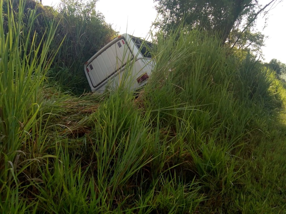 Dezenove trabalhadores ficaram feridos no acidente — Foto: Cedida/Tales Garatelli Rombi