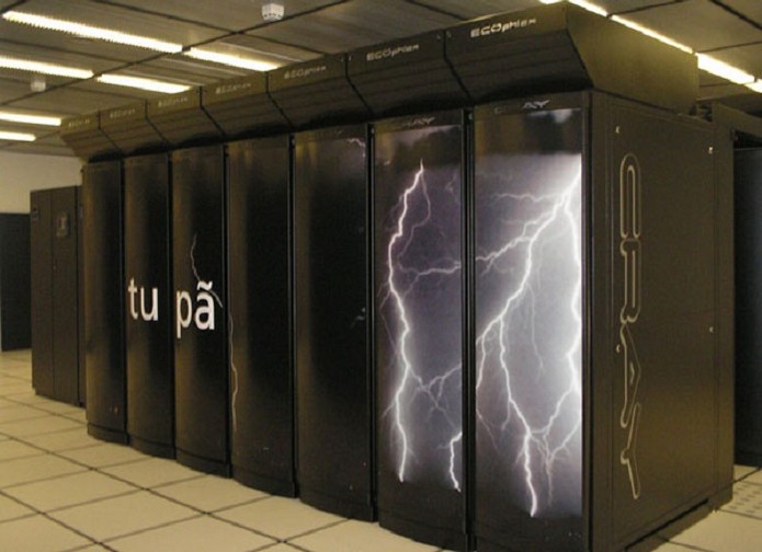 Supercomputador Tupã, instalado em prédio do Inpe no interior de São Paulo (Foto: Divulgação)