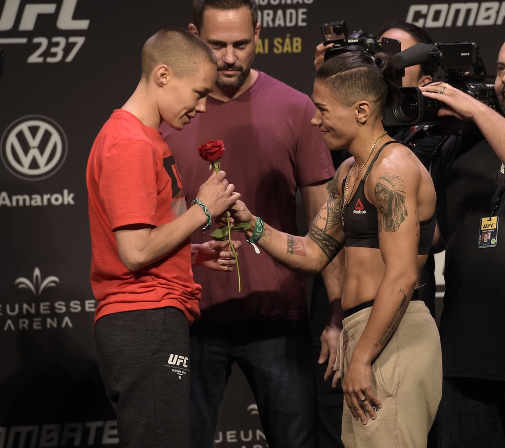 Ultimate Negocia Revanche Entre Jessica Bate Estaca E Rose Namajunas Para 11 De Julho Combate Ge