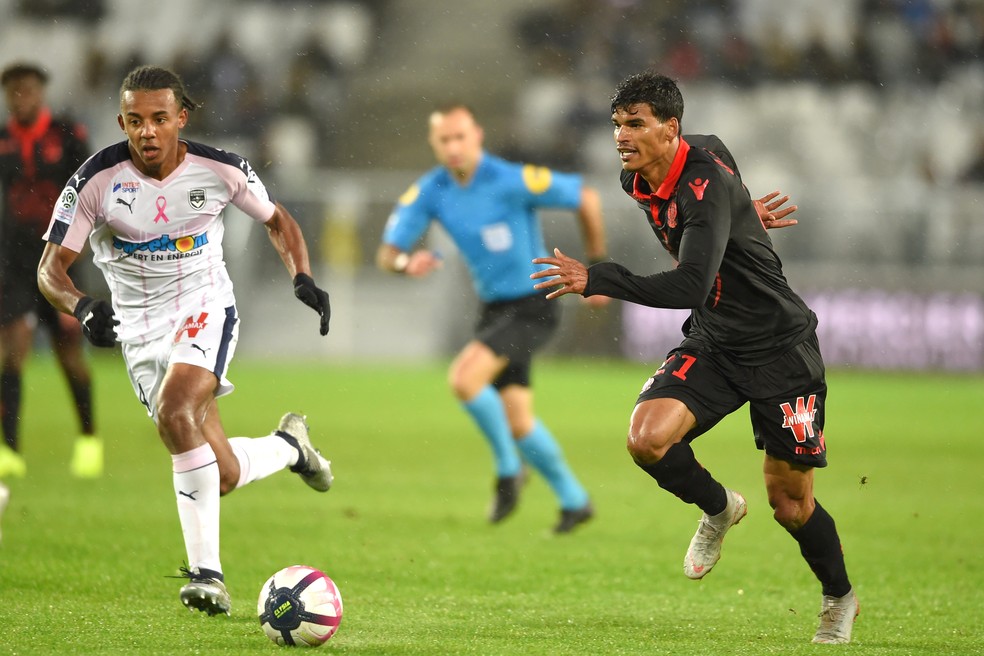 Danilo Barbosa tem ficado no banco nos últimos jogos do Nice — Foto: AFP