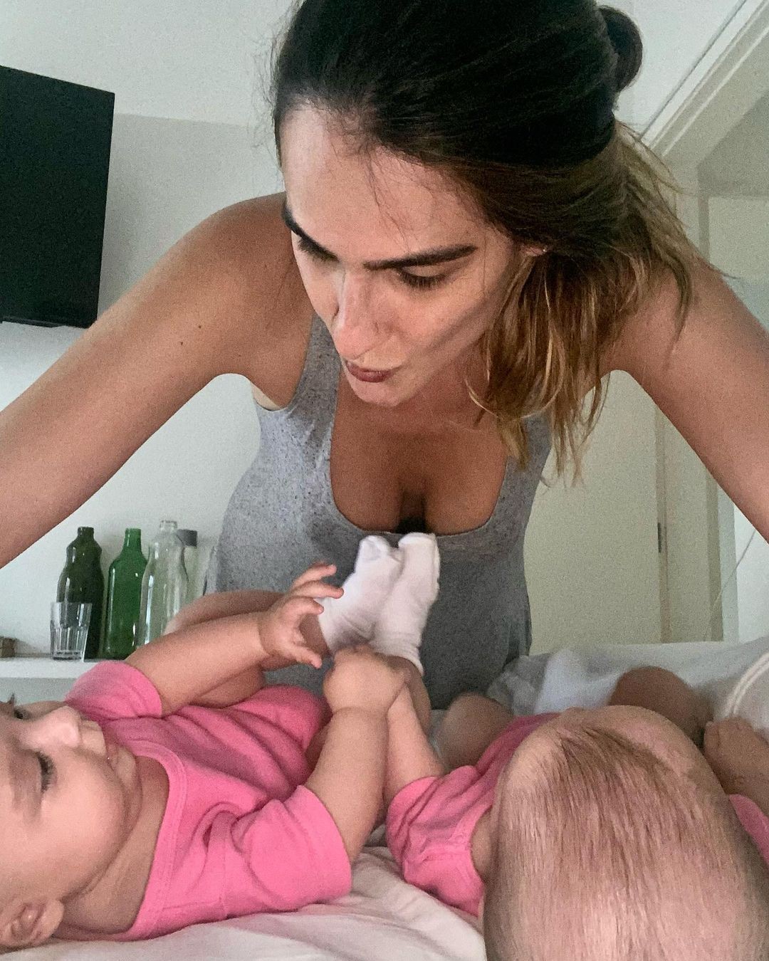 Marcella Fogaça com Sophia e Pieta (Foto: Reprodução Instagram)