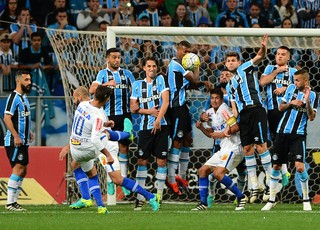 Semifinal contra o Cruzeiro serve como espelho para decisão na Arena