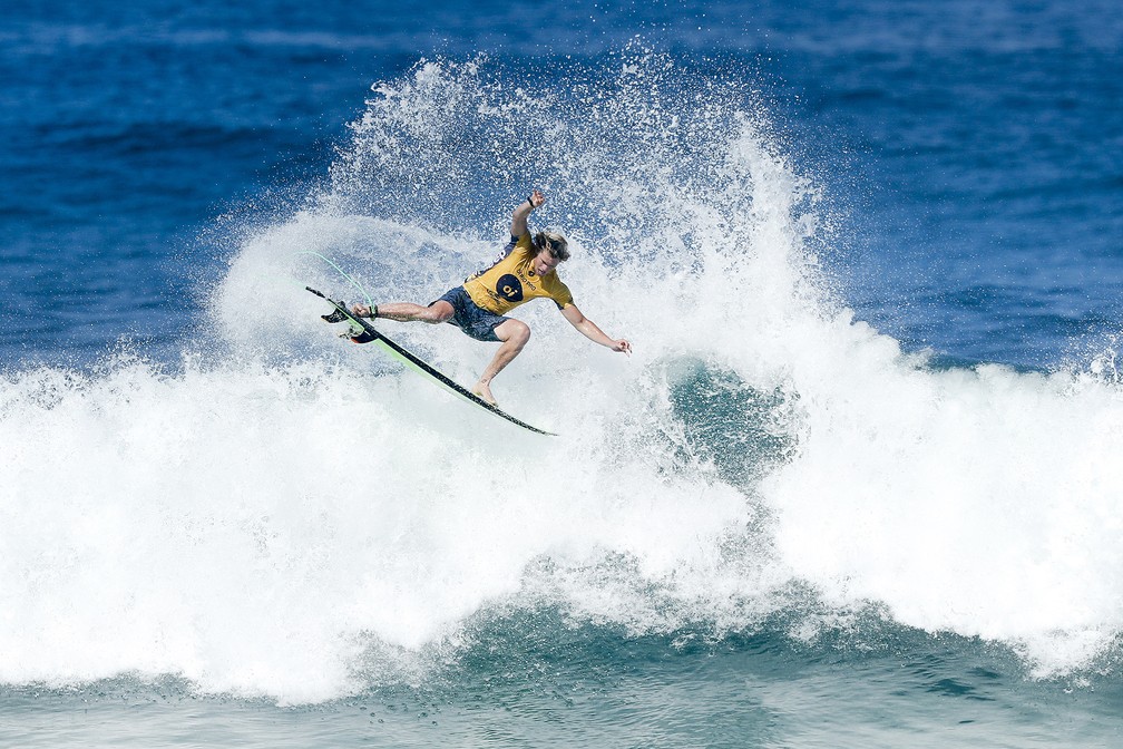 John John Florence só depende de si para ser campeão (Foto: © WSL / Poullenot )