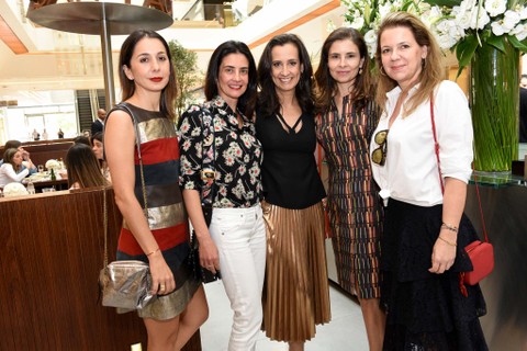 Bia Rosa, Esther Constantino, kelly Amorim, Erika Bittar e Renata Castro e Silva 