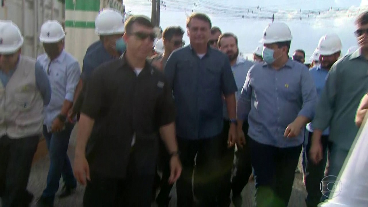 Depois de 19 dias de apagão, o presidente Bolsonaro visitou o Amapá
