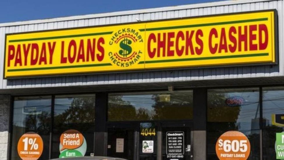 Muitos americanos acabam pedindo um empréstimo para pagar outro — Foto: Getty Images