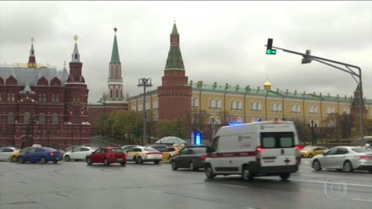 Moscou anuncia fechamento de serviços não essenciais por 11 dias para frear Covid