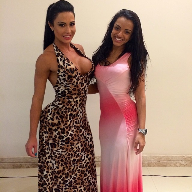 Gracyanne Barbosa e amiga (Foto: Reprodução/Instagram)