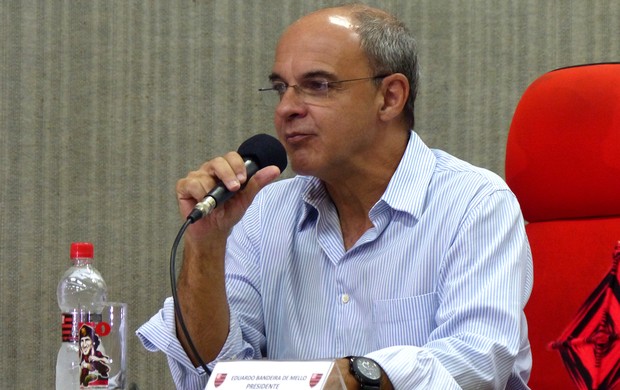 Presidente do Fla reconhece fracasso na Libertadores, mas isenta Jayme