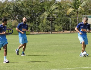 Bruno Rodrigo, Nilton e Alisson são liberados para treinar, não para jogar