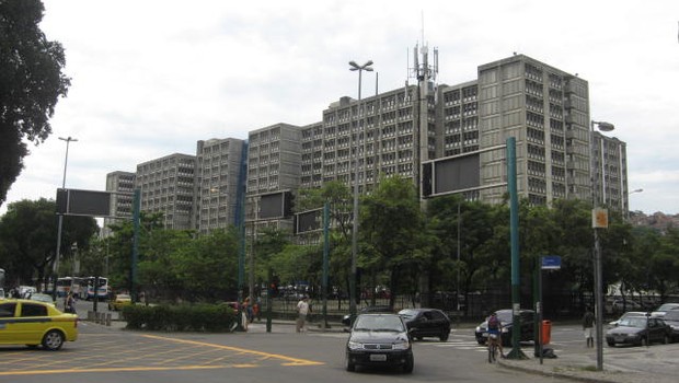 Universidade do Estado do Rio de Janeiro - UERJ (Foto: Wikimedia Commons)