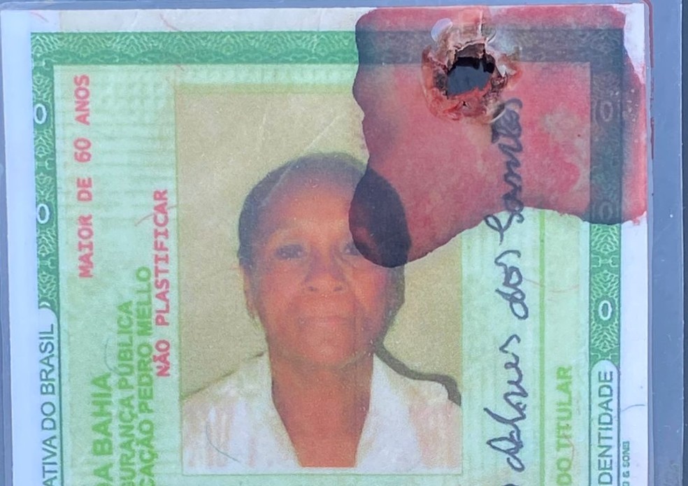 Vítima foi identificada como Maria de Lourdes Alves dos Santos — Foto: Camila Oliveira/TV Bahia