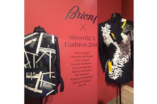 Brioni has supported the RCA Fashion department for 10 years (Foto: @SuzyMenkesVogue)