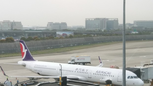 air macau, companhia chinesa, voos, aeroporto,  (Foto: Pauloleong2002, CC BY-SA 4.0 <https://creativecommons.org/licenses/by-sa/4.0>, via Wikimedia Commons)
