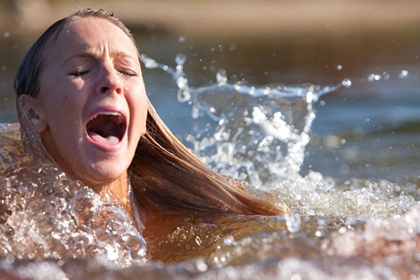 A atriz Christine Quinn no fime Terror na Água 3D (Foto: Reprodução)