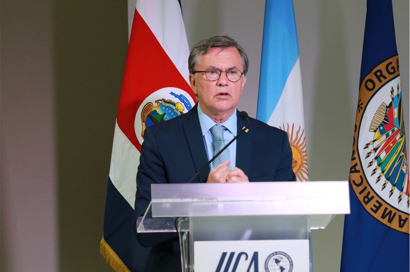 Manuel Otero foi reeleito como diretor-geral do IICA para o período 2022-2026 (Foto: Divulgação)