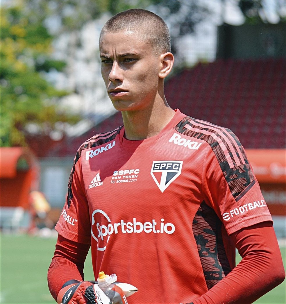Leandro, goleiro da base do São Paulo — Foto: Divulgação São Paulo