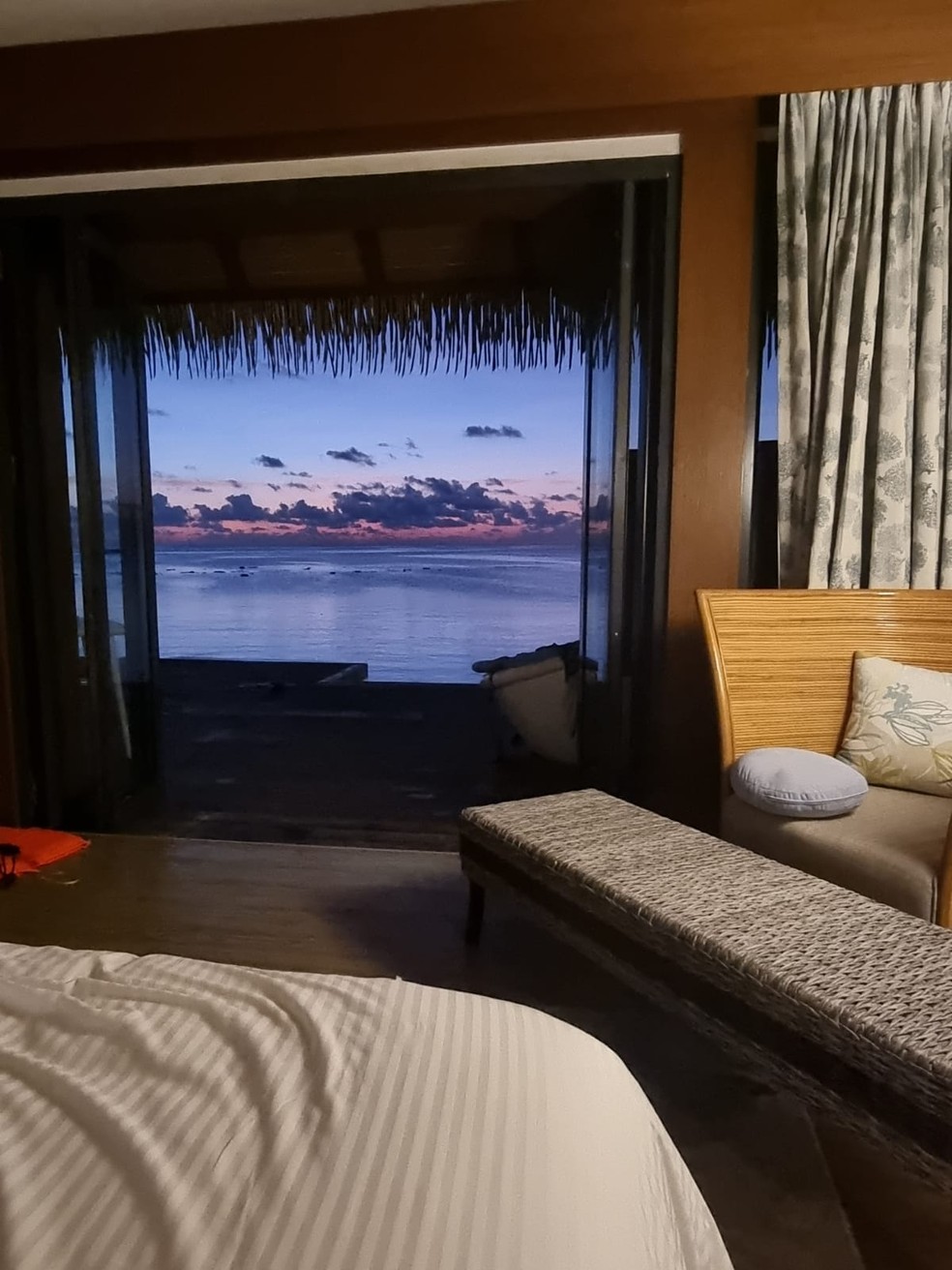 Casal está isolado em quarto de hotel nas Maldivas — Foto: Arquivo Pessoal