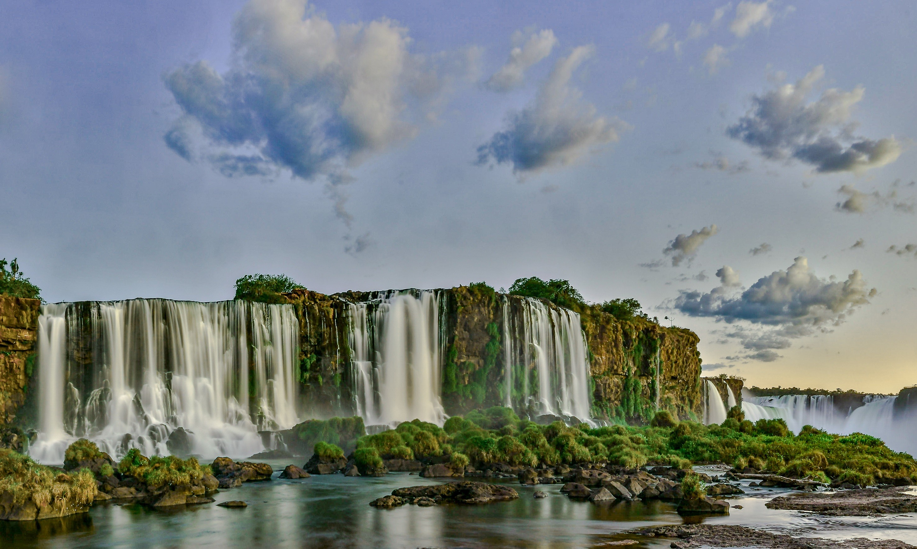 Pontos turísticos de Foz do Iguaçu ampliam horário de atendimento em julho; confira 
