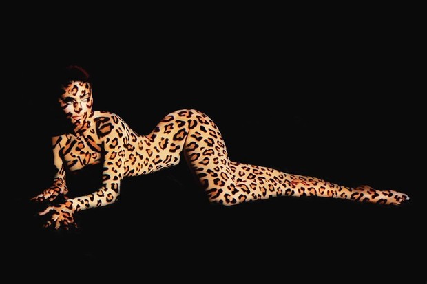 Kylie Jenner em campanha de sua nova linha de cosméticos (Foto: Divulgação)