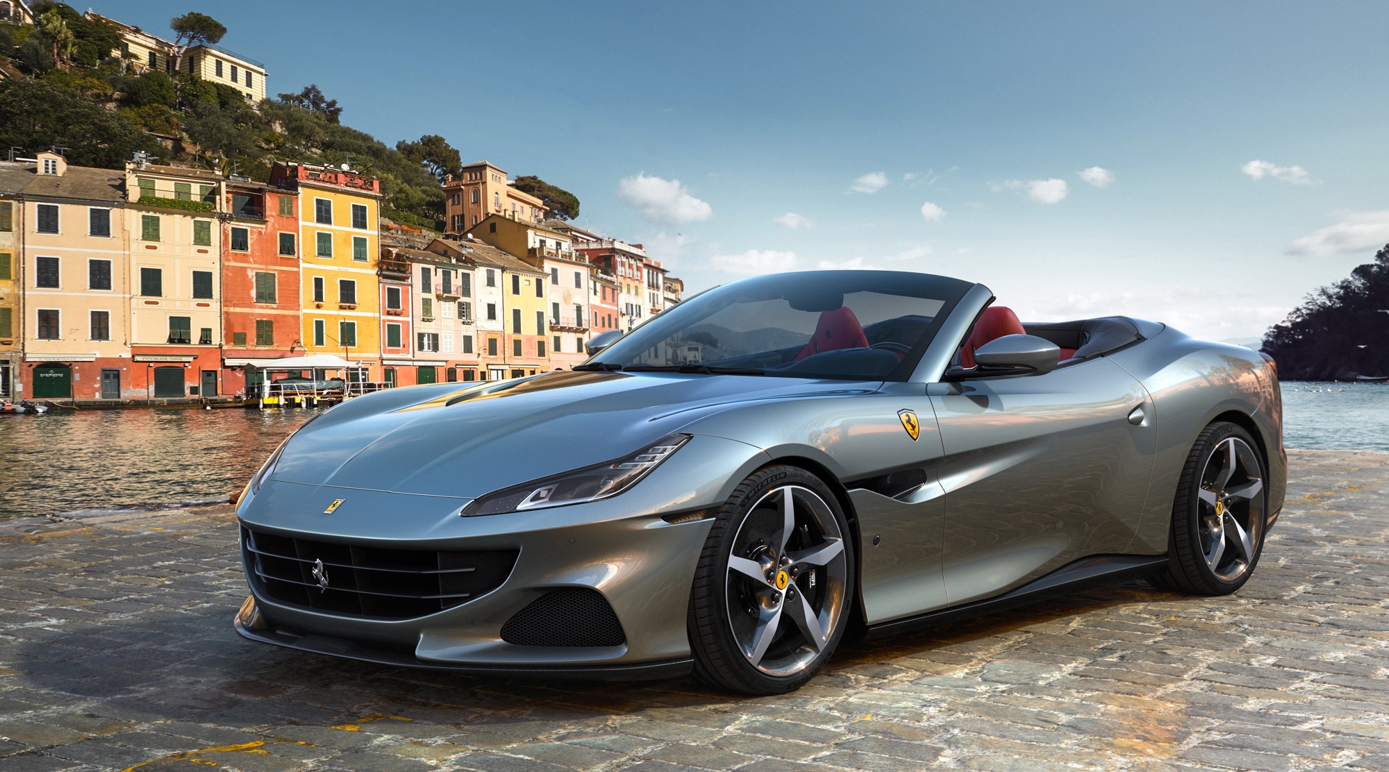 Ferrari faz primeiro lanÃ§amento online de sua histÃ³ria e mostra a nova Portofino M