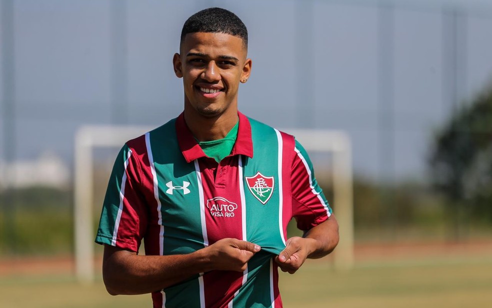 Brenner, de 19 anos, foi anunciado oficialmente pelo Fluminense neste sábado — Foto: Divulgação