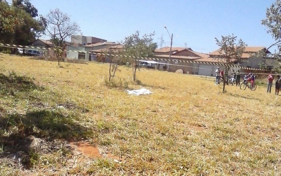 Adolescente é encontrada morta em praça de Goiânia (Foto: Divulgação/ Polícia Civil)