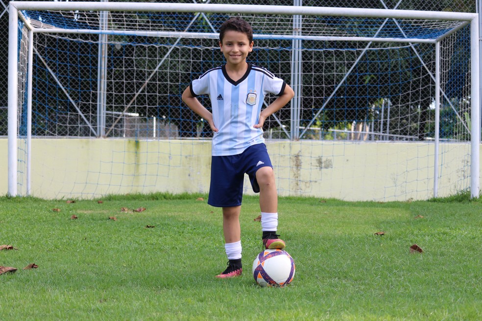 Samuel Messi: nome inspirado em Eto'o e no camisa 10 da Argentina serve de inspiração para jovem promessa brasileira (Foto: Arthur Ribeiro)